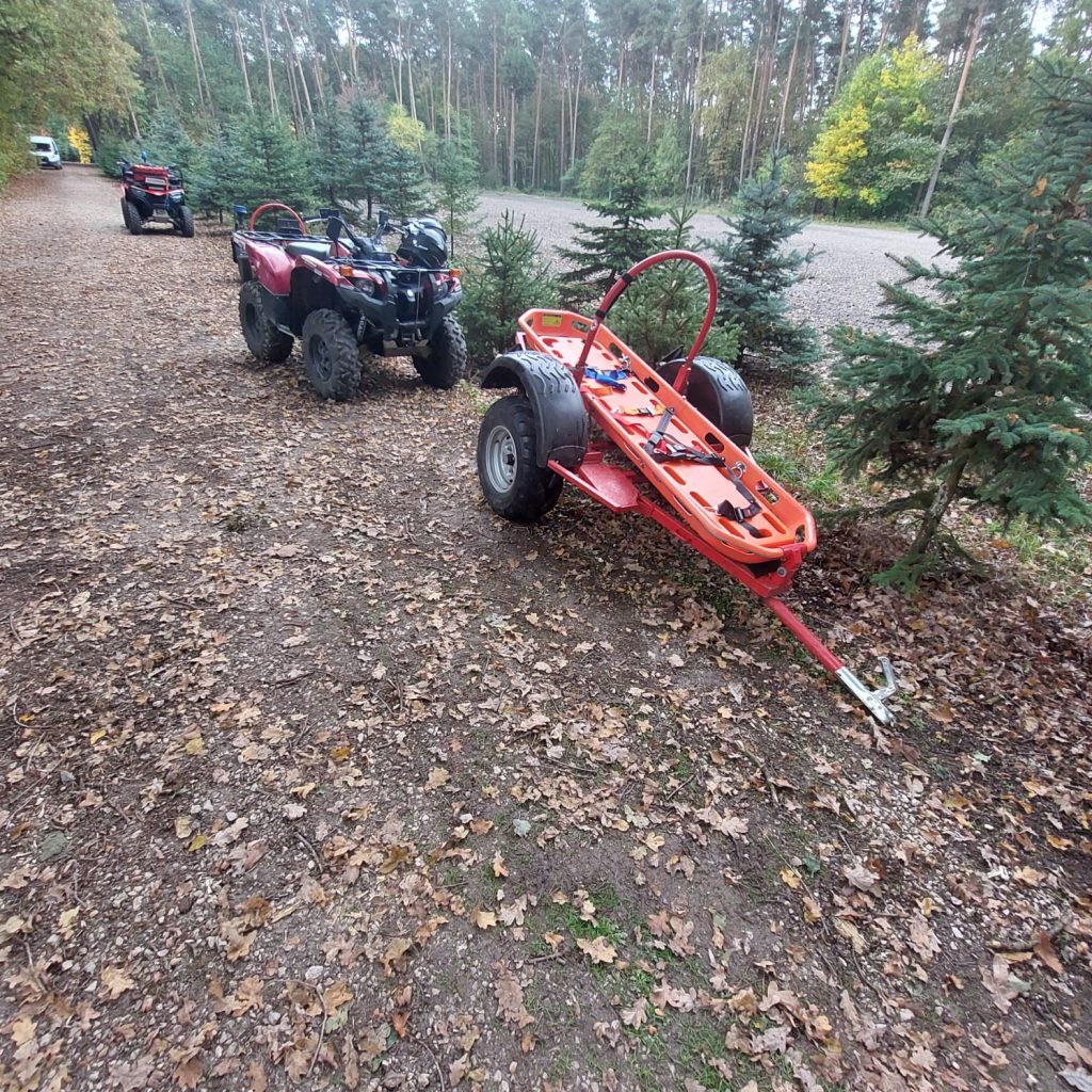 82c934b6-316a-4811-9361-e14d0541ade9-1024x1024 ĆWICZENIA Z TAKTYKI DZIAŁAŃ POSZUKIWAWCZYCH W POWIECIE PIŃCZOWSKIM