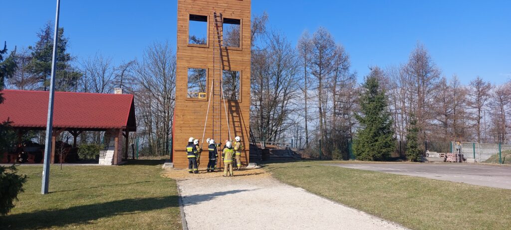 830a63d8-74c7-4952-86f2-4bade0d11611-1024x462 Zakończenie szkolenia podstawowego strażaków ratowników OSP